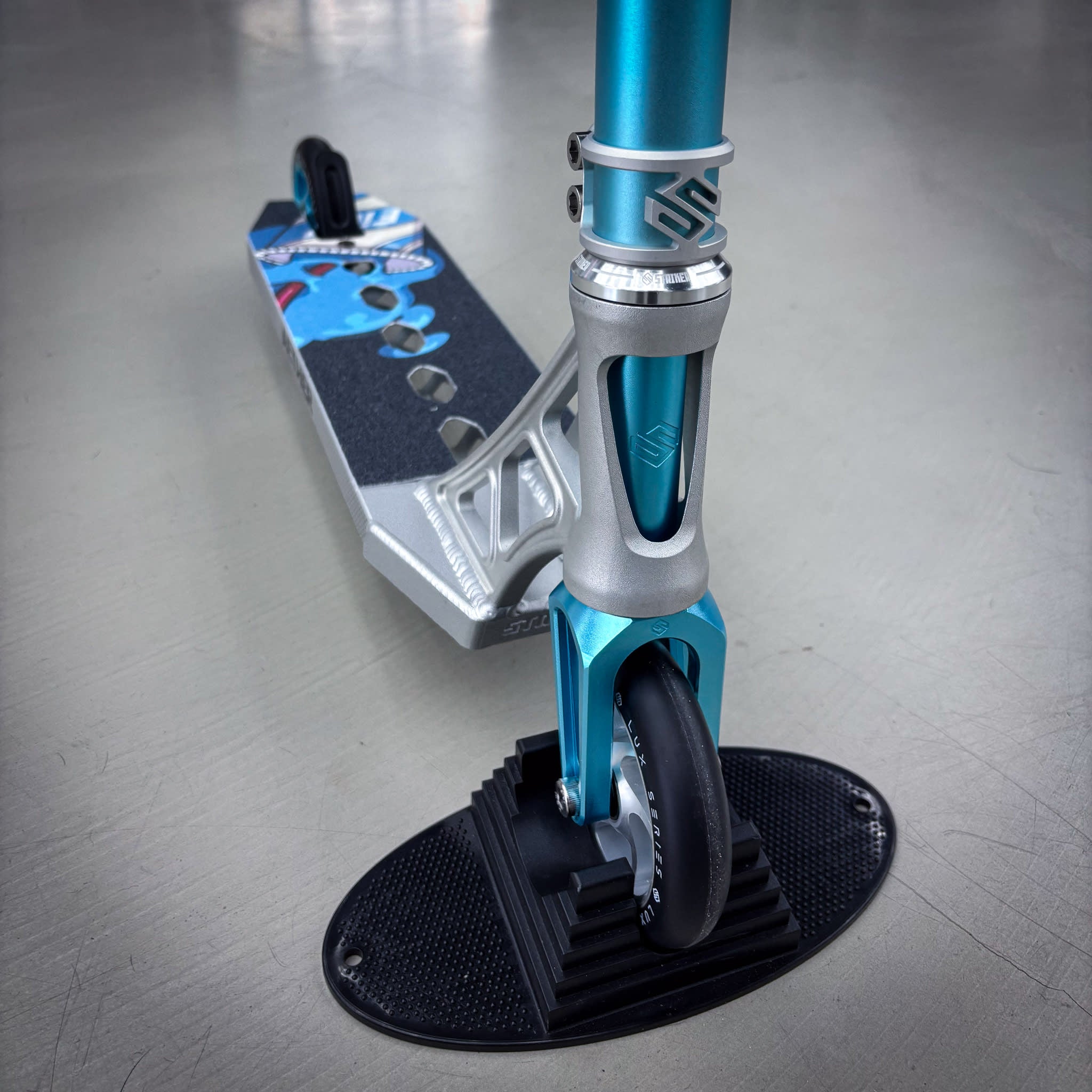 Striker Aether Silver/Teal Custom Build - Silver/Teal-ScootWorld.dk