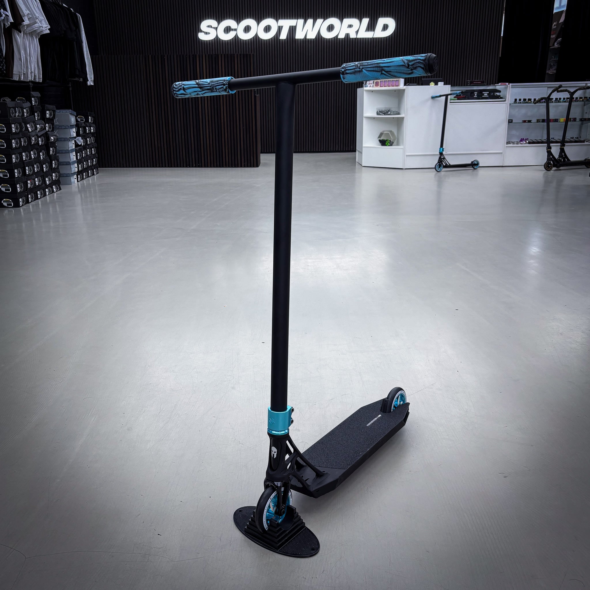 Striker Ethic 500mm Black Teal Custom Build - Black/Teal-ScootWorld.dk