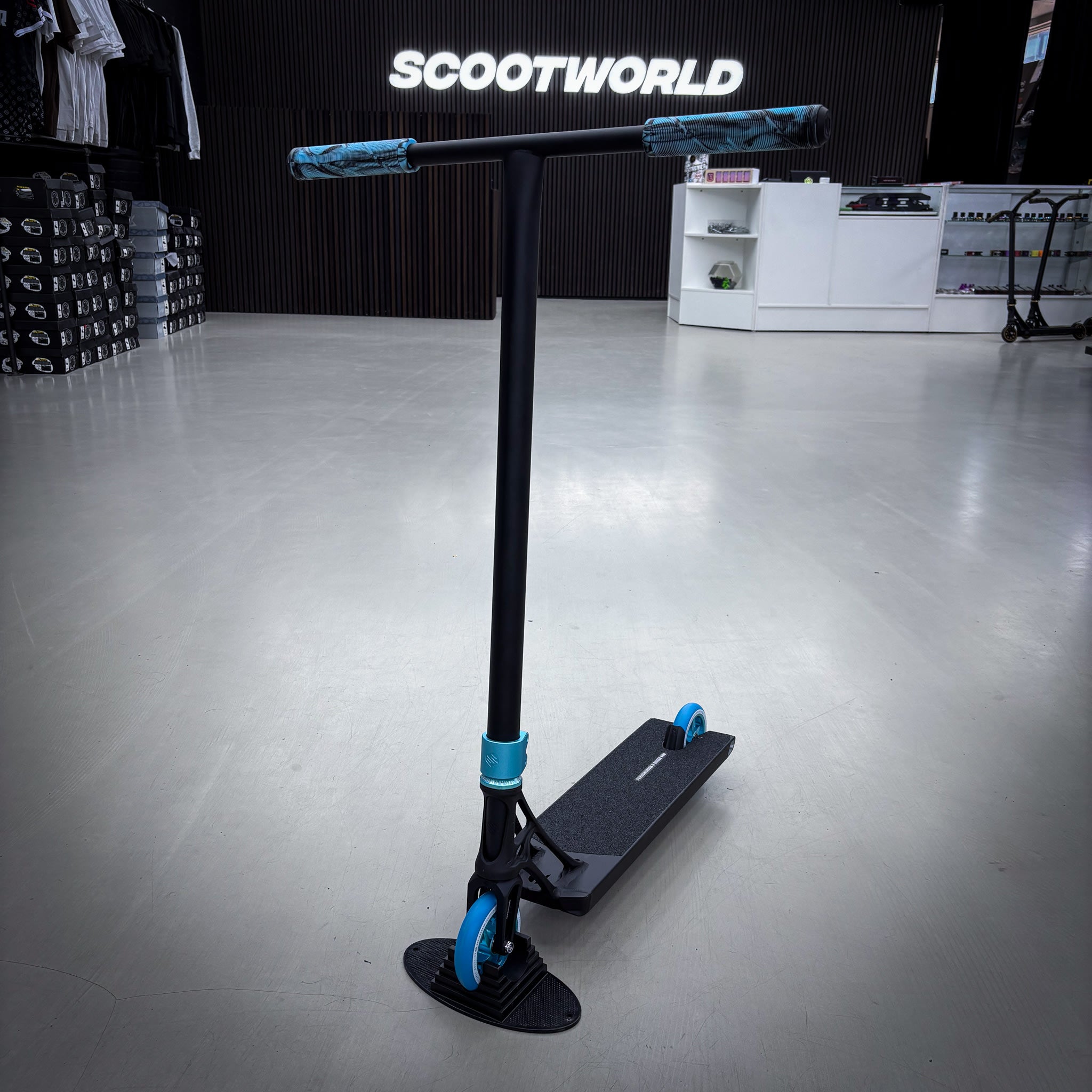 Striker Ethic 500mm BOXED Black Teal Custom Build - Black/Teal-ScootWorld.dk