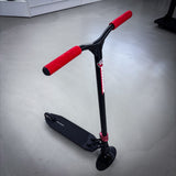 Striker Pandemonium Red/Black Custom Build - Black/Red-ScootWorld.dk