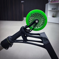 Striker Pandemonium Box Titan Green Custom Build - Black/Green/Silver-ScootWorld.dk