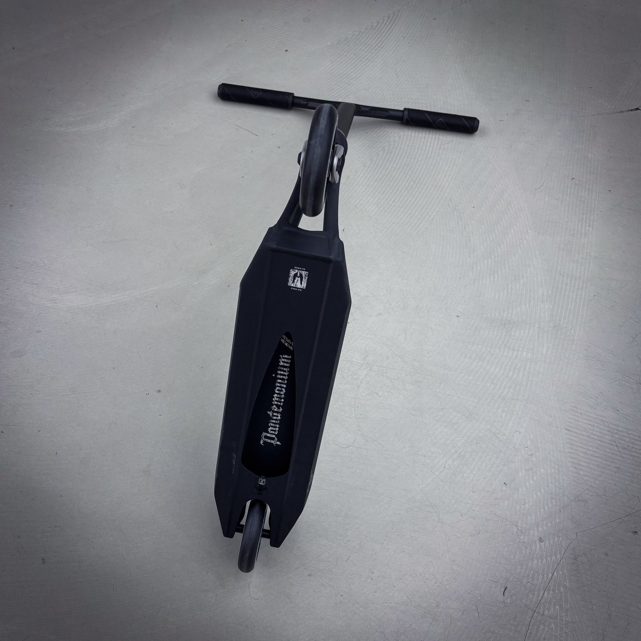 Striker Ethic Black Custom Løbehjul - Black-ScootWorld.dk