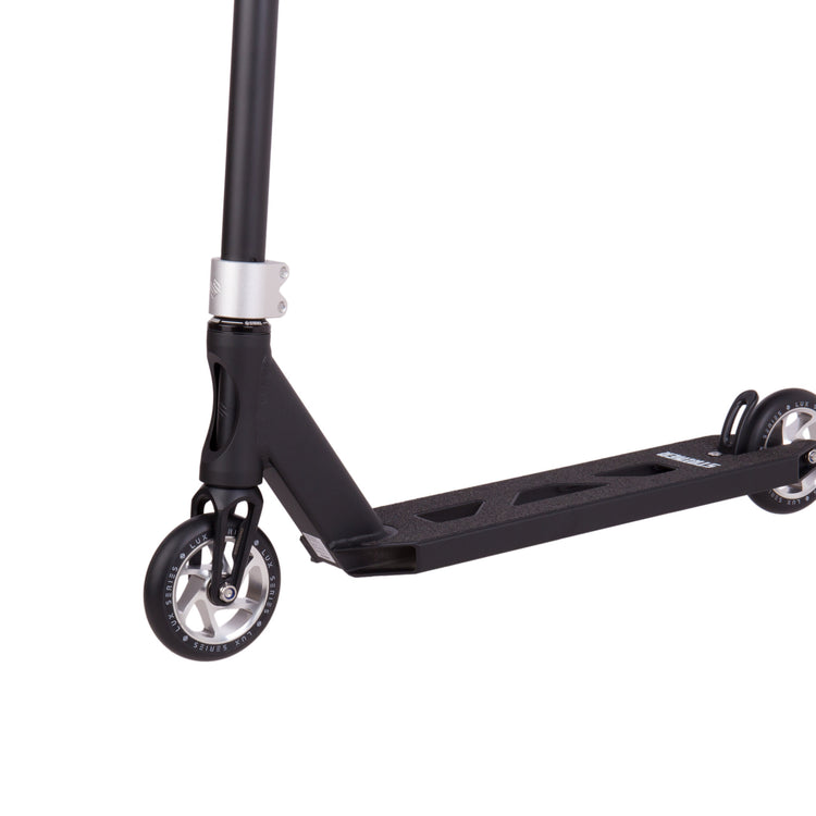 Striker Essential Trikse Sparkesykkel - Black/Silver